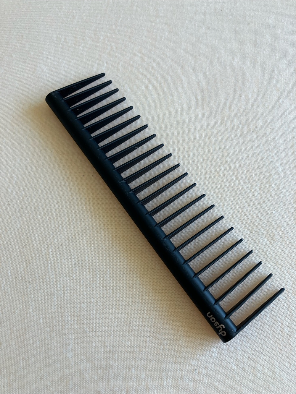 Dyson Wide-Tooth Comb Attachment – Black